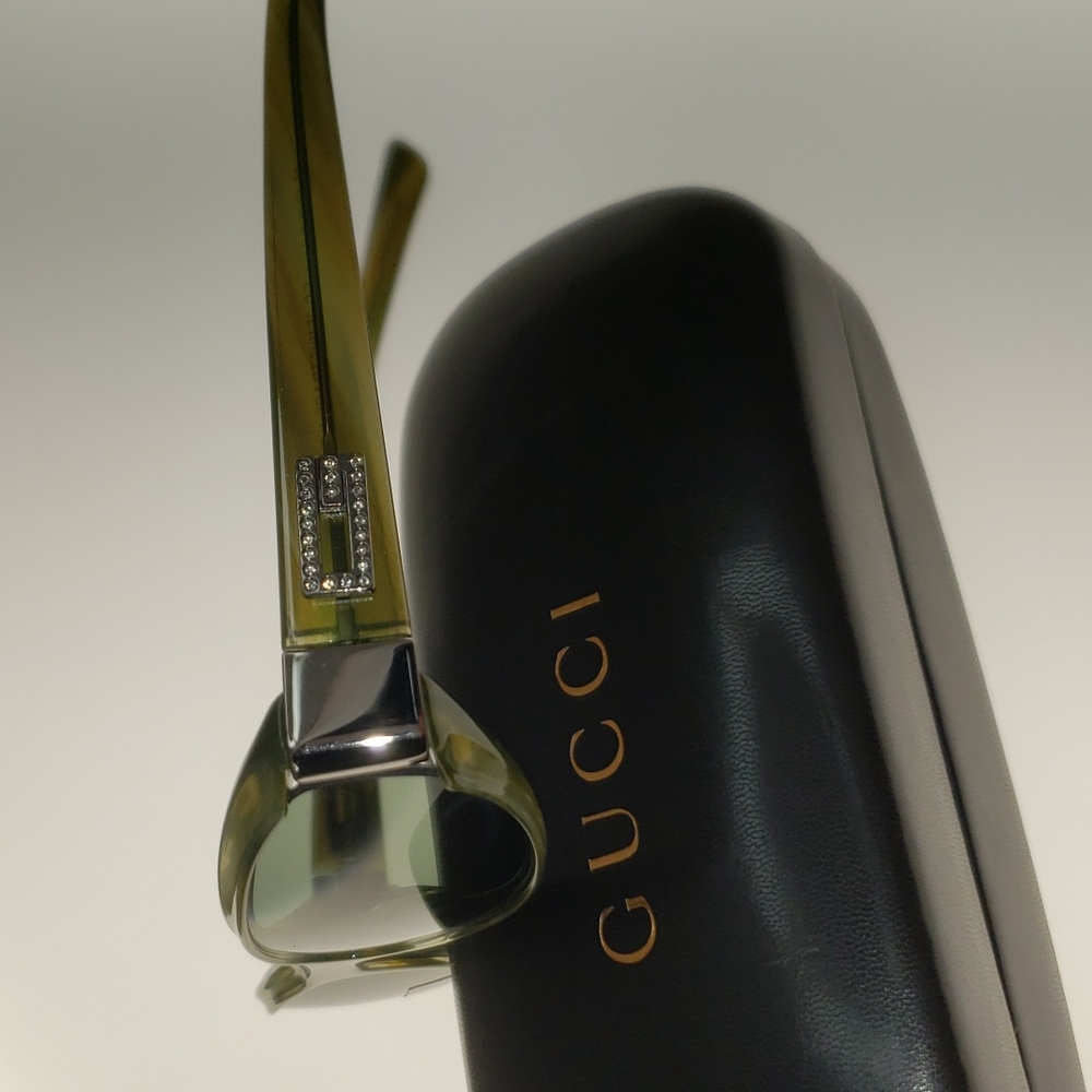 GUCCI vintage Sunglasses 🕶  with case